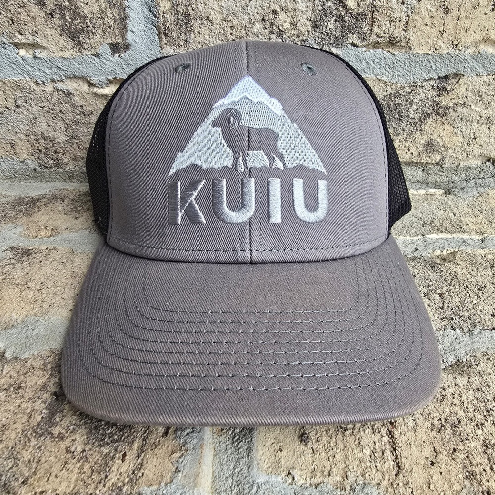 KUIU Mens Trucker Hat Grey Black Embroidered Ram Mountain Logo Snapback Cap